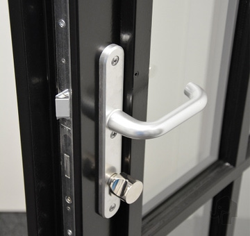 HMB 551114 driepuntsluiting | voor Balkon Exteriore 231,5 cm | sleutelbedienend incl. sluitkommen | PC92 DM45
